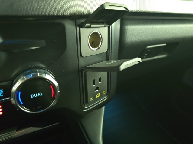 2025 Ford F-250 Super Duty Platinum - Photo 27