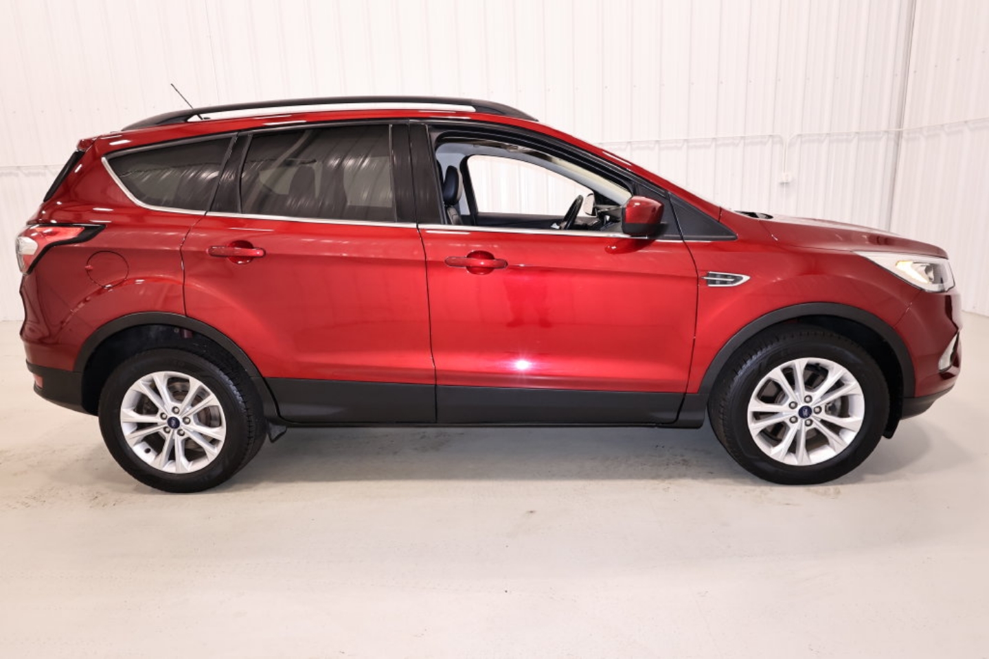 Certified 2018 Ford Escape SEL with VIN 1FMCU9HD9JUC00362 for sale in Canfield, OH