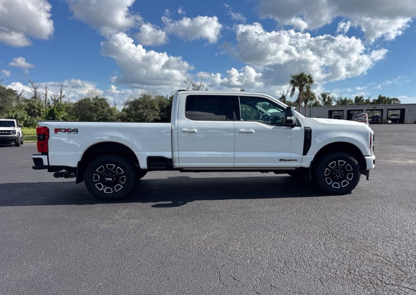 2026 Ford F-250 Super Duty Platinum - Photo 8