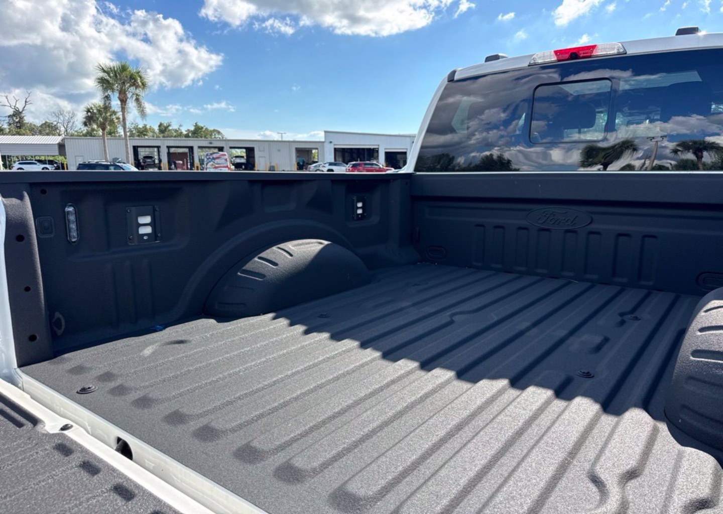 2026 Ford F-250 Super Duty Platinum - Photo 15