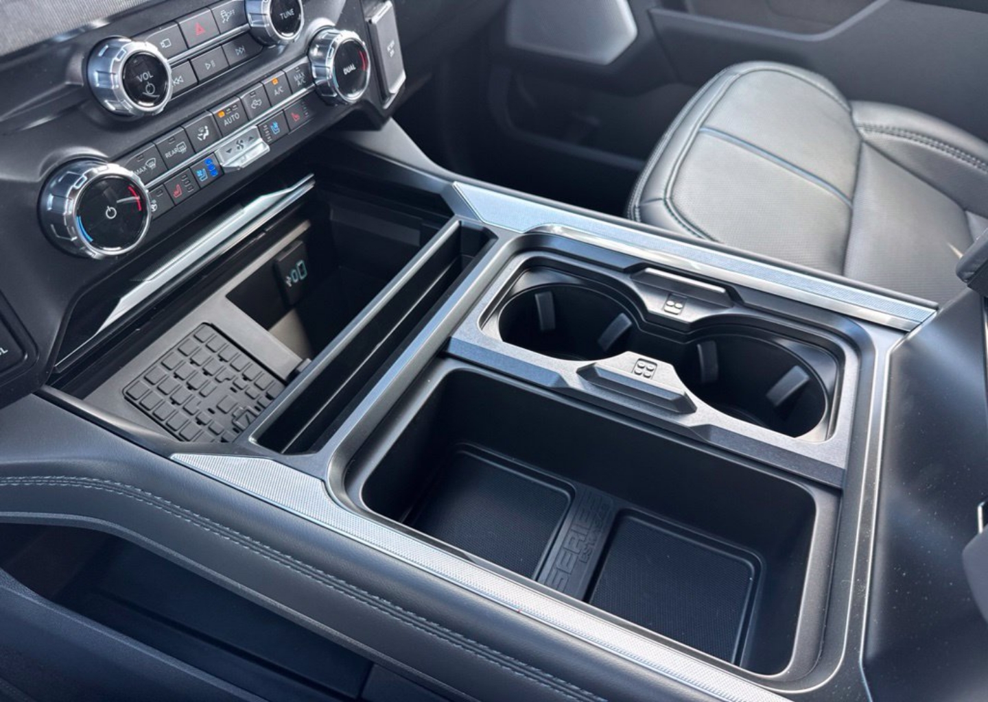 2026 Ford F-250 Super Duty Platinum - Photo 28