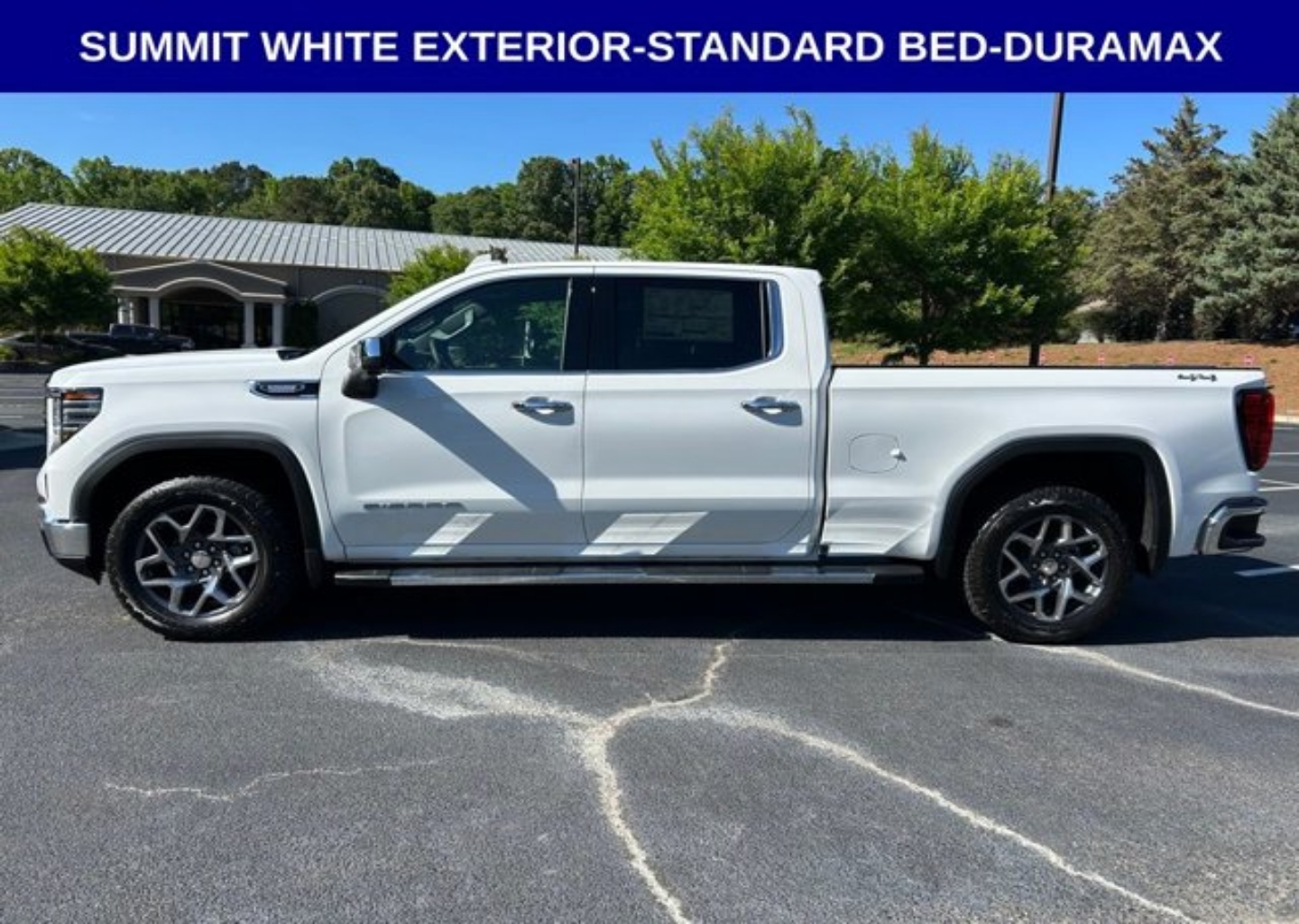 2026 GMC Sierra 1500 SLT - Photo 9
