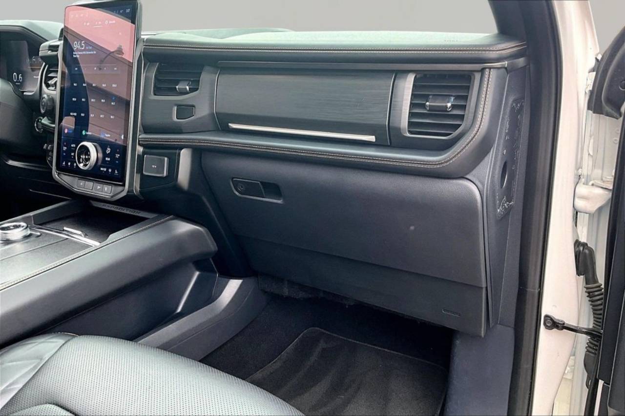 2024 Ford Expedition Platinum - Photo 17