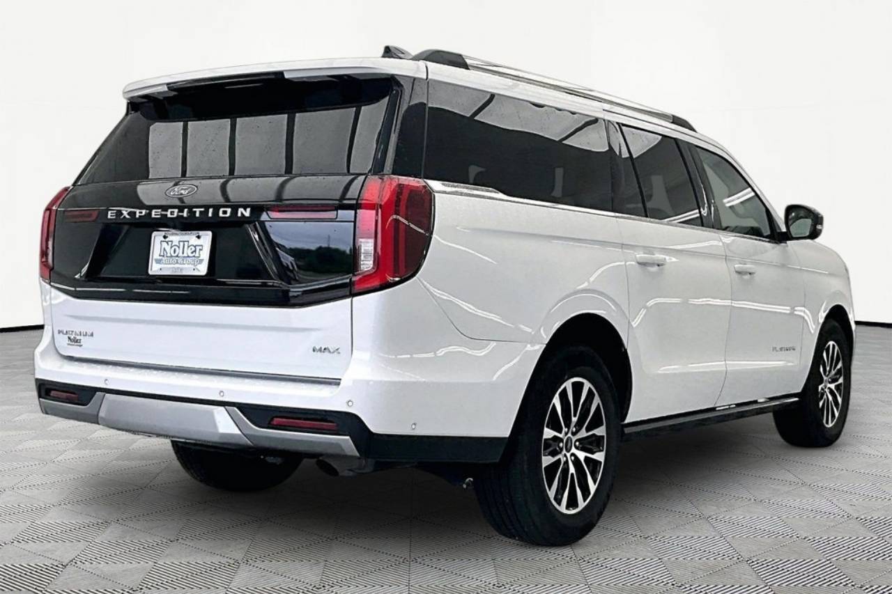 Certified 2025 Ford Expedition Platinum with VIN 1FMJK1M8XSEA27163 for sale in Kansas City