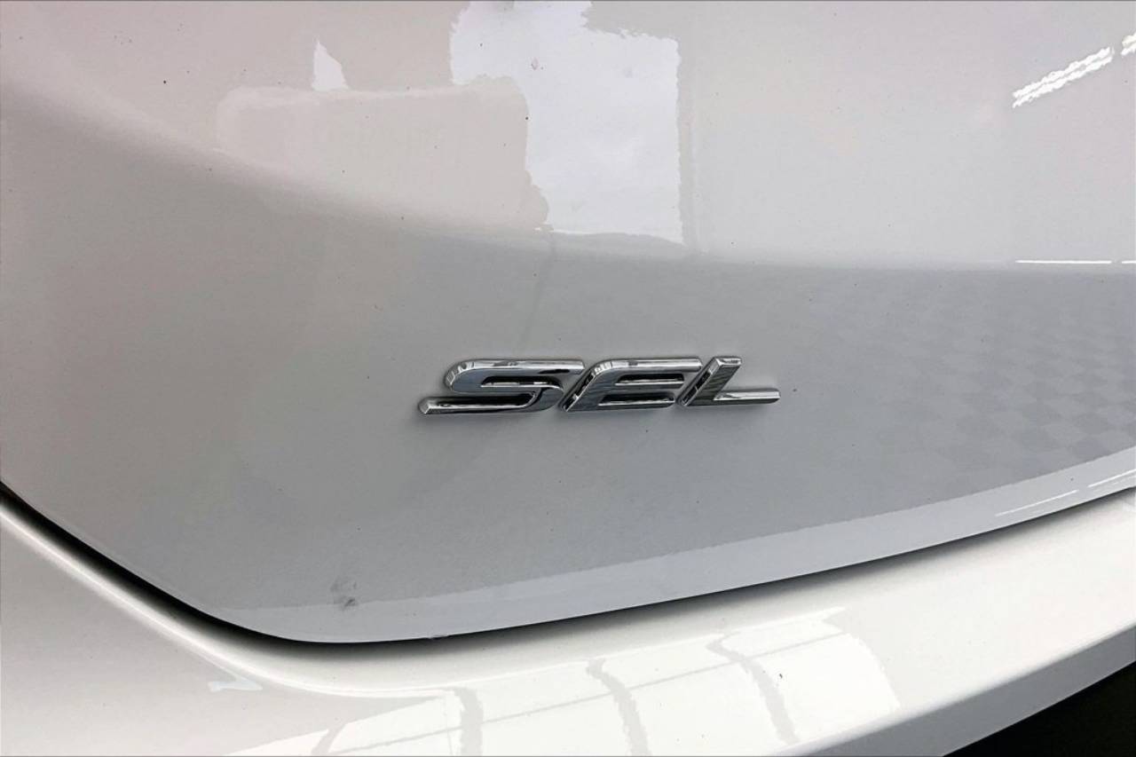 2024 Ford Edge SEL - Photo 8