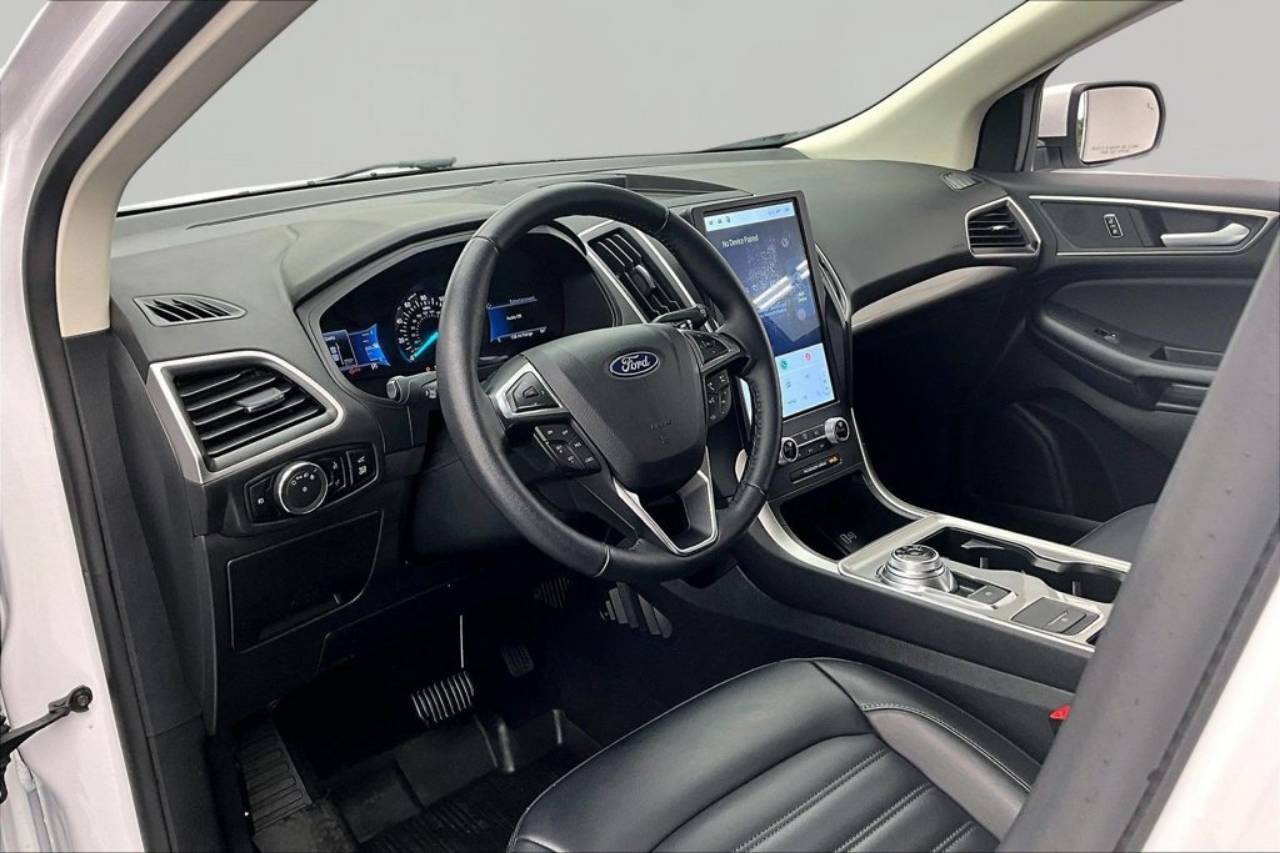2024 Ford Edge SEL - Photo 14