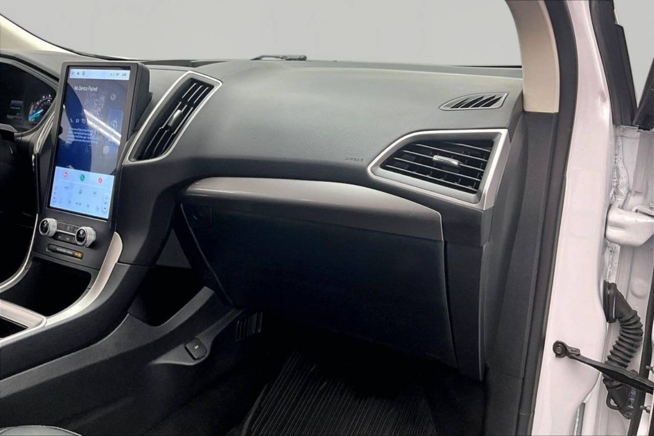 2024 Ford Edge SEL - Photo 17