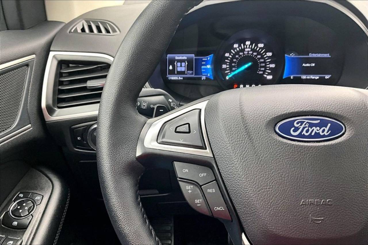 2024 Ford Edge SEL - Photo 18