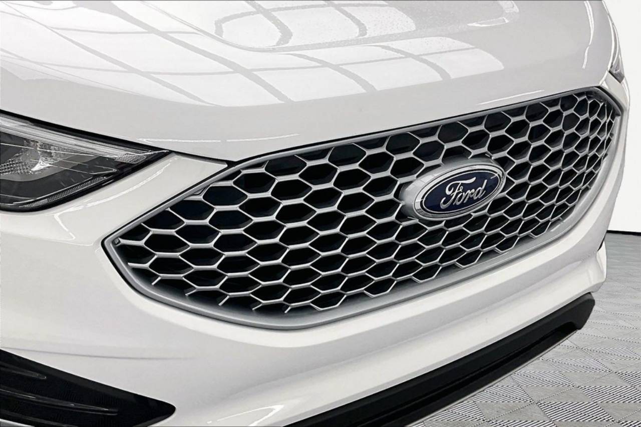 2024 Ford Edge SEL - Photo 28