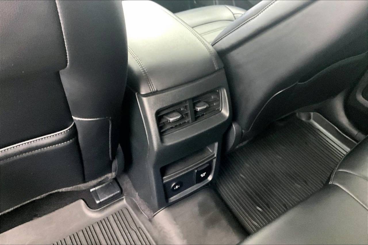 2024 Ford Edge SEL - Photo 33