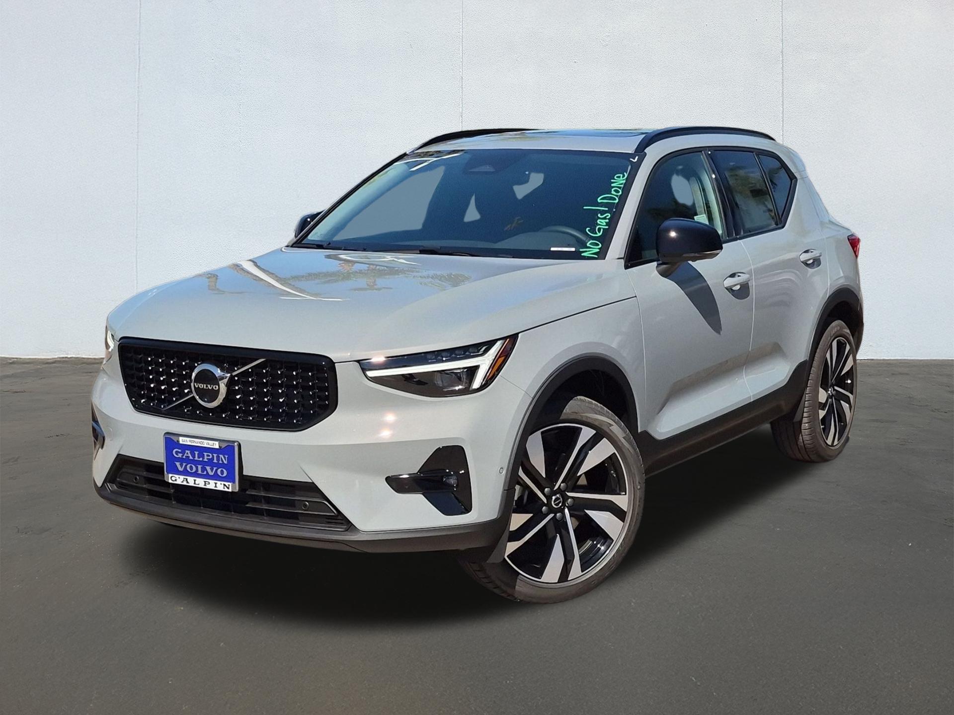 2026 Volvo XC40
