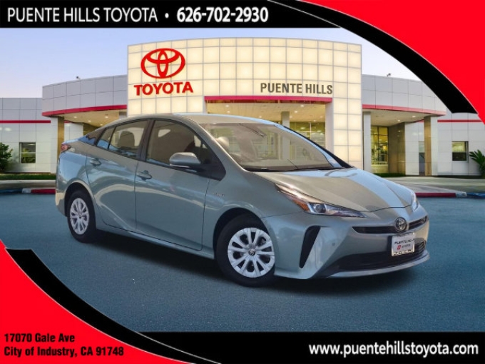 2021 Toyota Prius LE