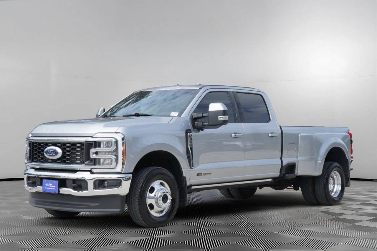 Used 2023 Ford Super Duty F-350 DRW LARIAT, photo 7
