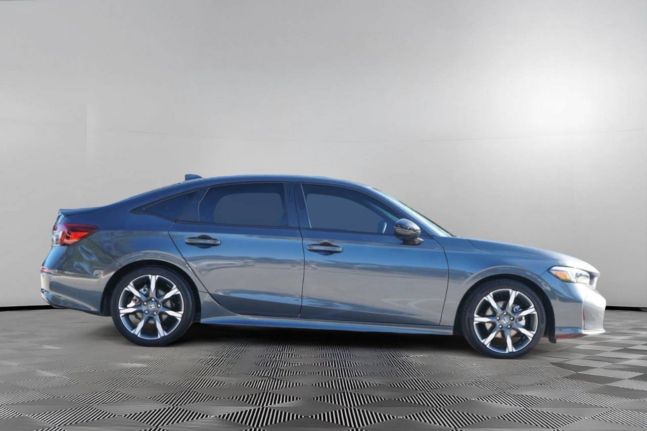 Used 2026 Honda Civic Hybrid Sport Touring, photo 4