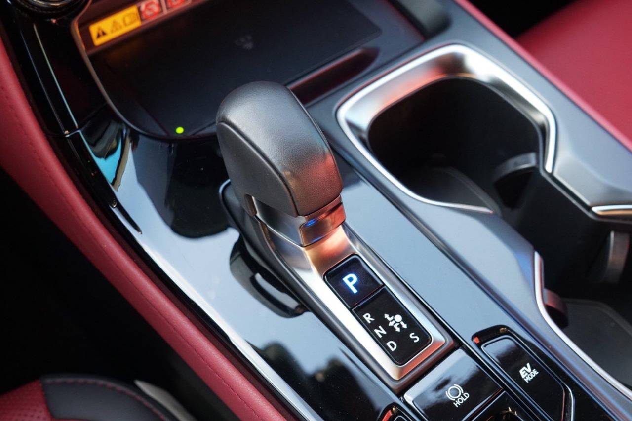 Used 2025 Lexus NX 350H Premium, photo 13