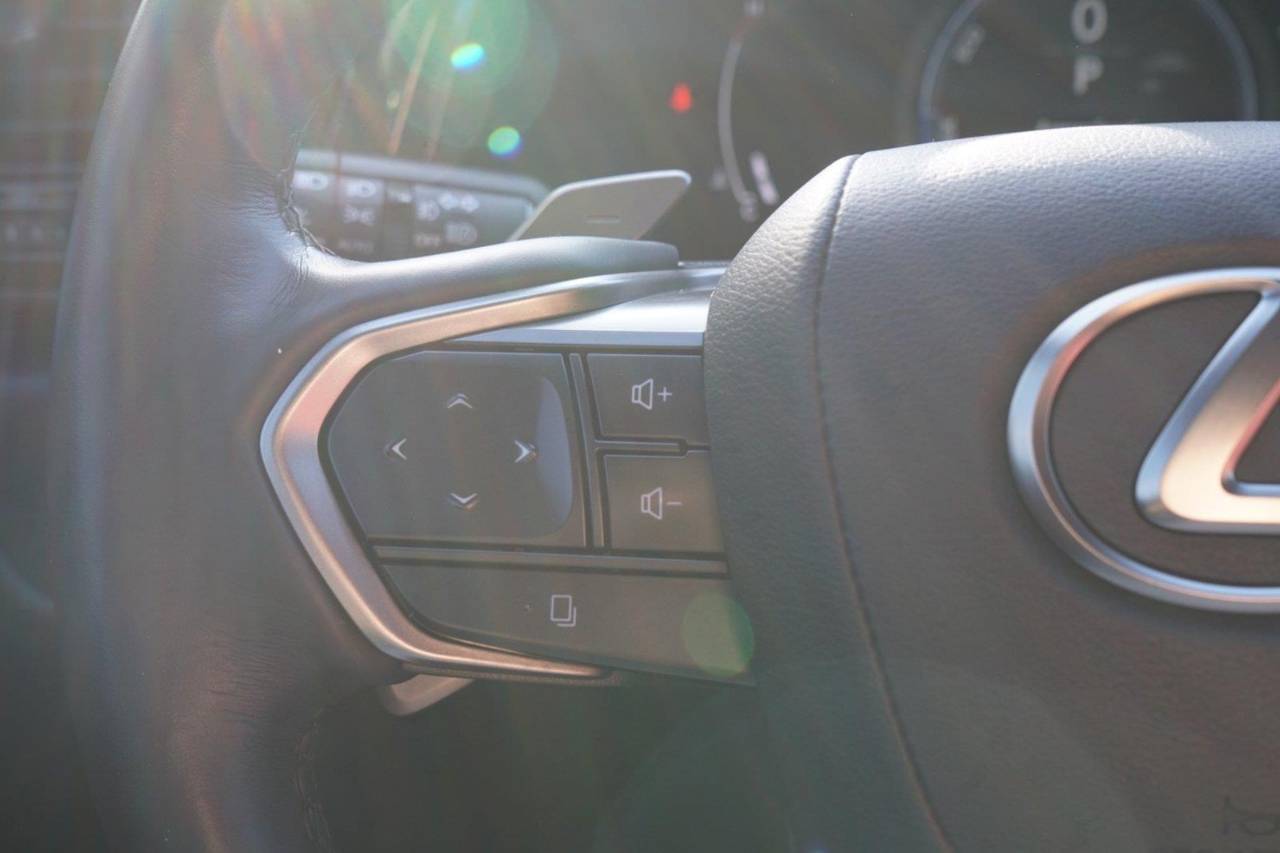 Used 2025 Lexus NX 350H Premium, photo 16