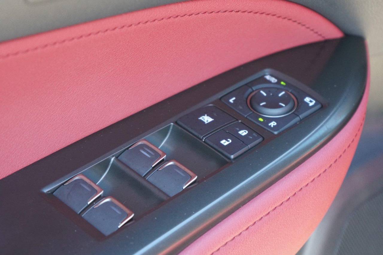 Used 2025 Lexus NX 350H Premium, photo 18
