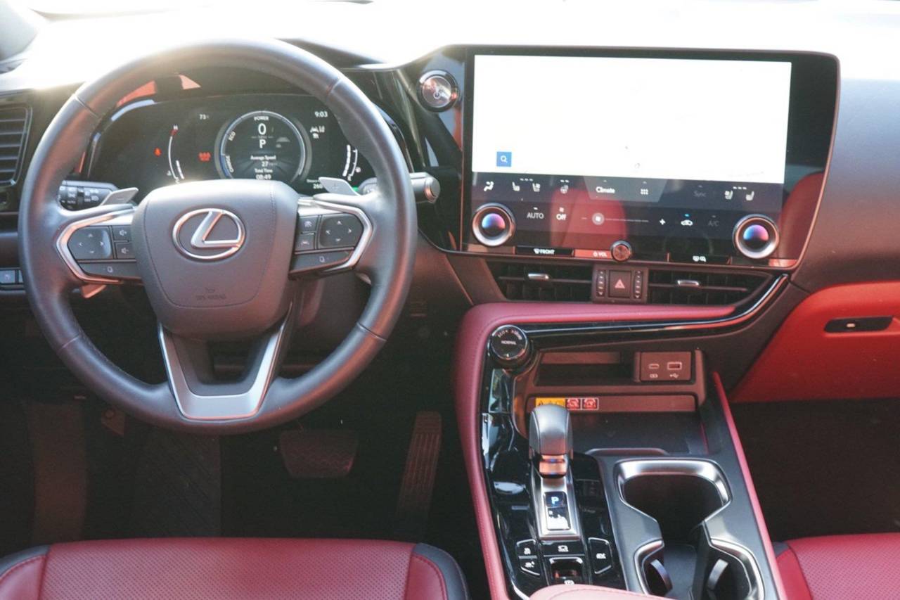 Used 2025 Lexus NX 350H Premium, photo 22