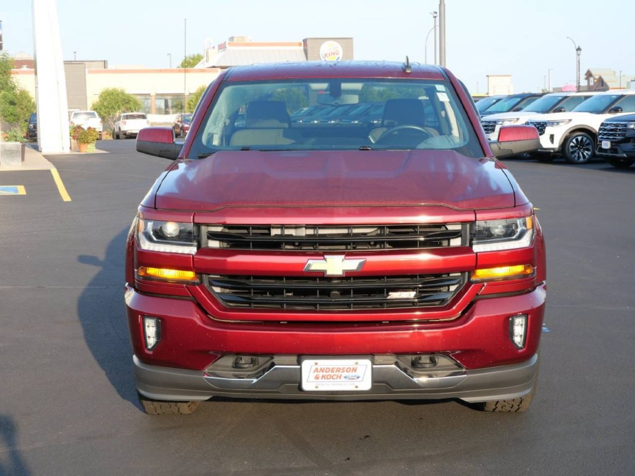 Used 2017 Chevrolet Silverado 1500 LT Z71 with VIN 1GCVKREC8HZ204611 for sale in North Branch, Minnesota