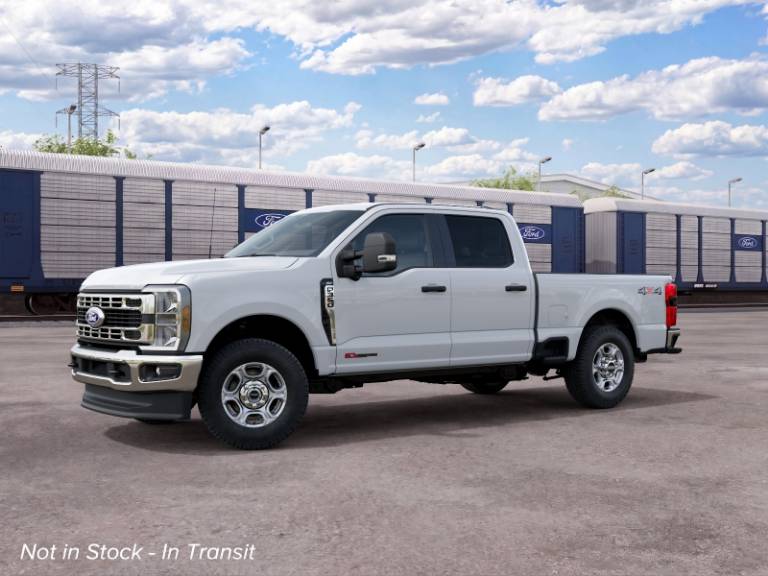2027 Ford Super Duty F-350 SRW XLT