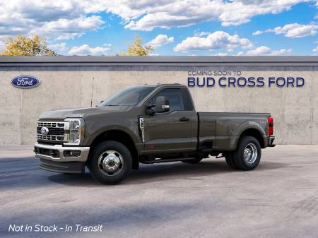 2027 Ford Super Duty F-350 DRW XLT