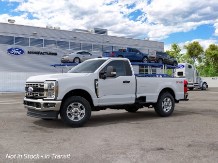 2027 Ford Super Duty F-350 SRW XLT