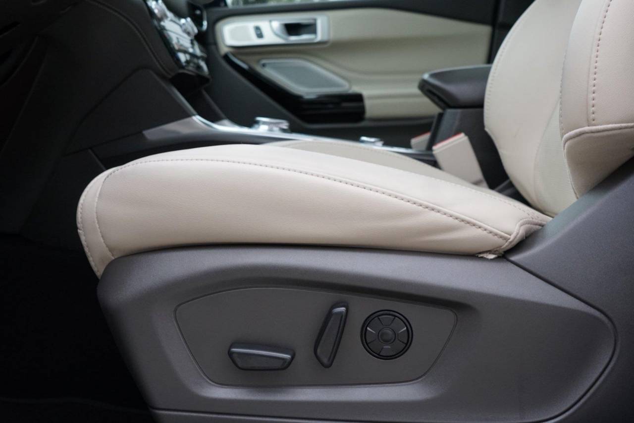 Used 2022 Ford Explorer Platinum, photo 20
