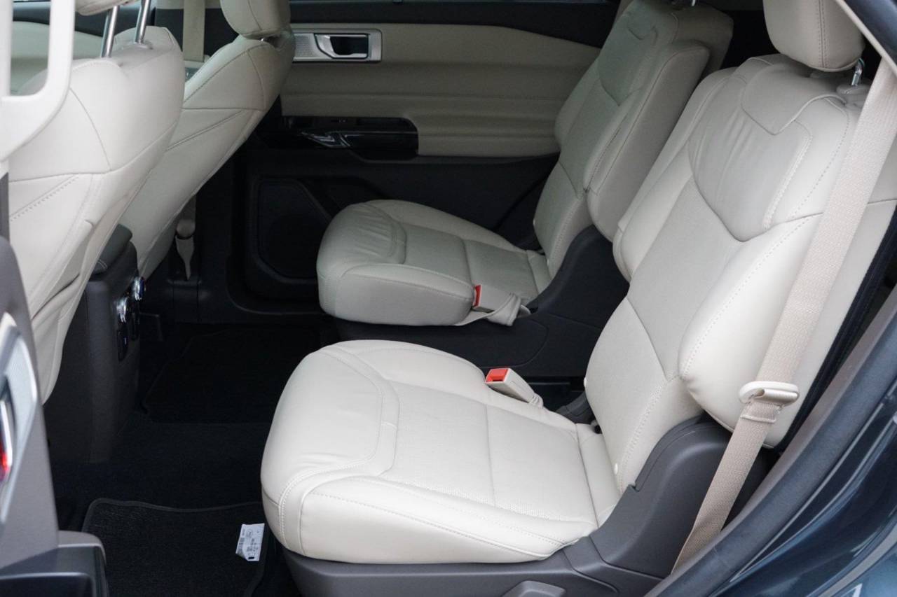 Used 2022 Ford Explorer Platinum, photo 22