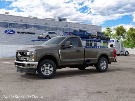 2027 Ford Super Duty F-350 SRW XLT