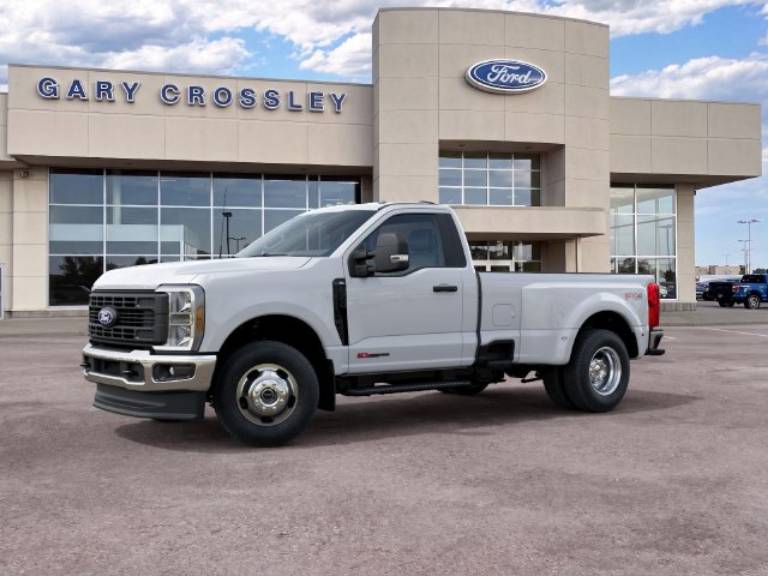 2027 Ford Super Duty F-350 DRW XL