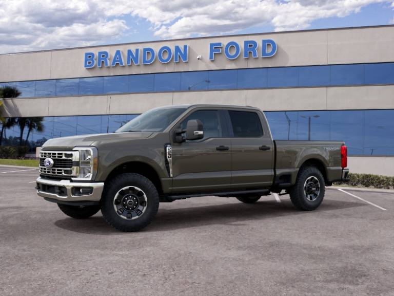 2027 Ford Super Duty F-250 SRW XLT