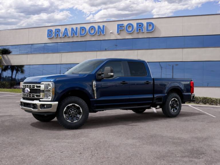 2027 Ford Super Duty F-250 SRW XLT