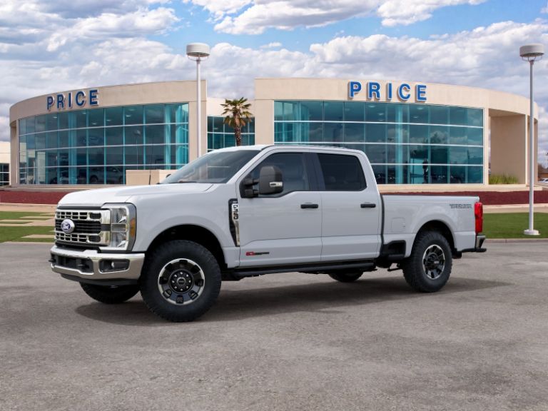 2027 Ford Super Duty XLT Tremor