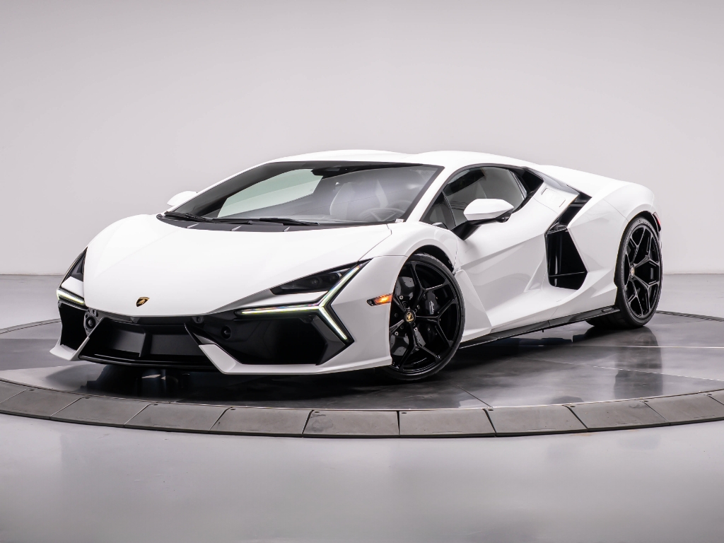 2026 Lamborghini Revuelto Base