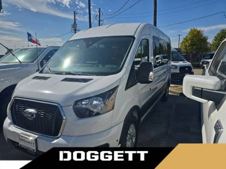 2025 Ford Transit Passenger Wagon XLT