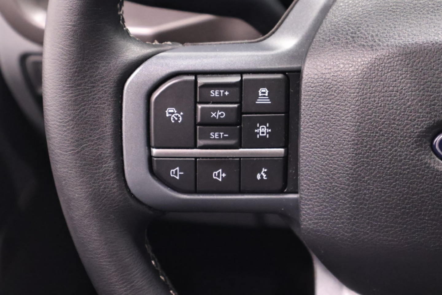 2024 Ford F-150 XLT - Photo 22
