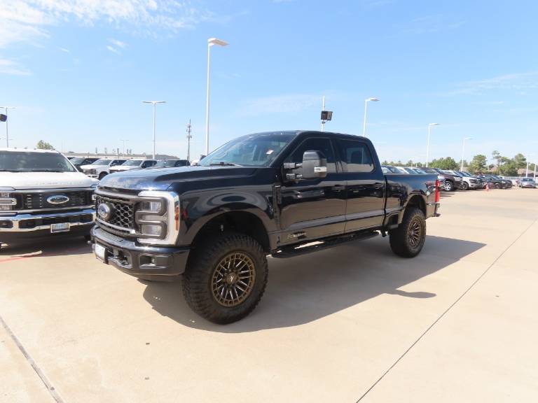 2024 Ford Super Duty F-250 SRW LARIAT 4WD Crew Cab 6.75' Box