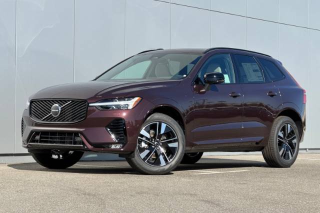 2027 Volvo XC60 B5 Core