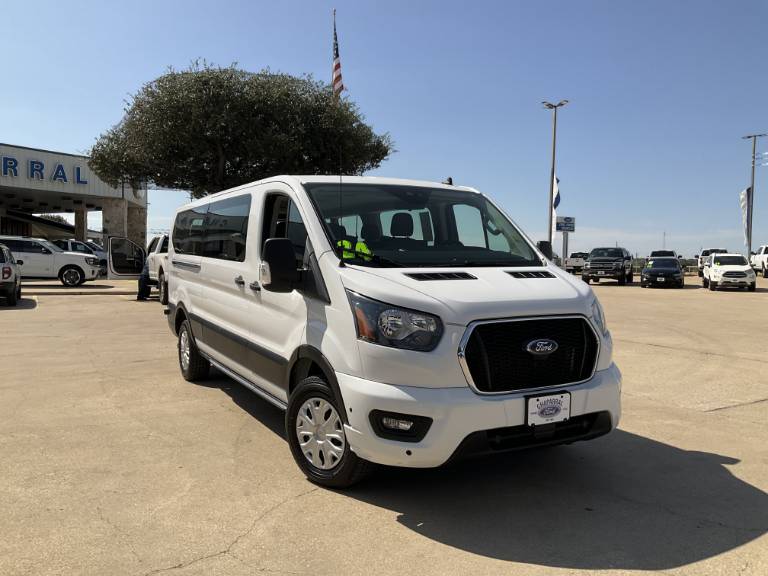2024 Ford Transit Passenger Wagon 350 XLT