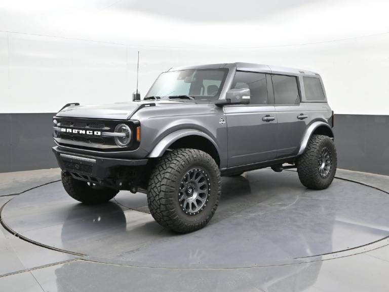2023 Ford Bronco Outer Banks