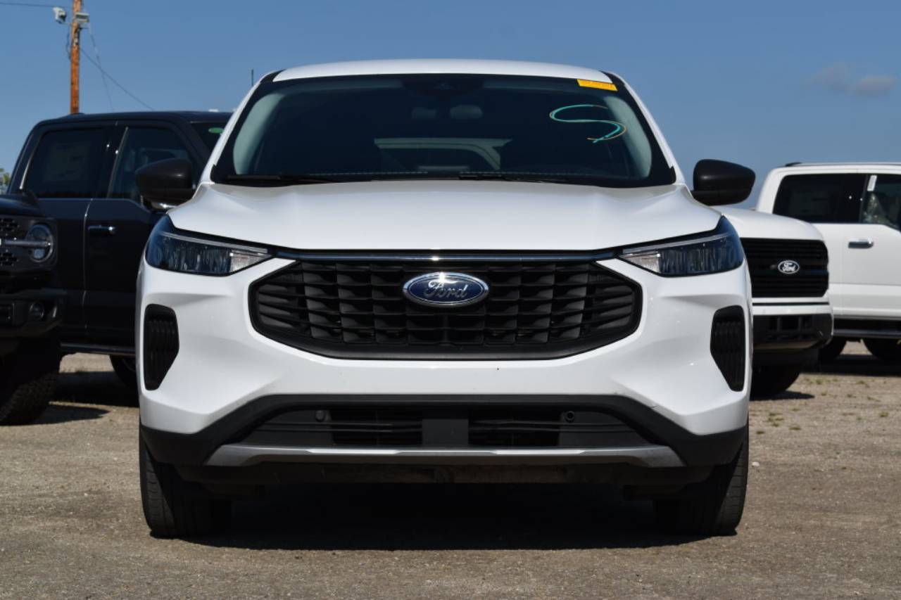 Used 2025 Ford Escape Active with VIN 1FMCU9GN6SUA87143 for sale in Kansas City