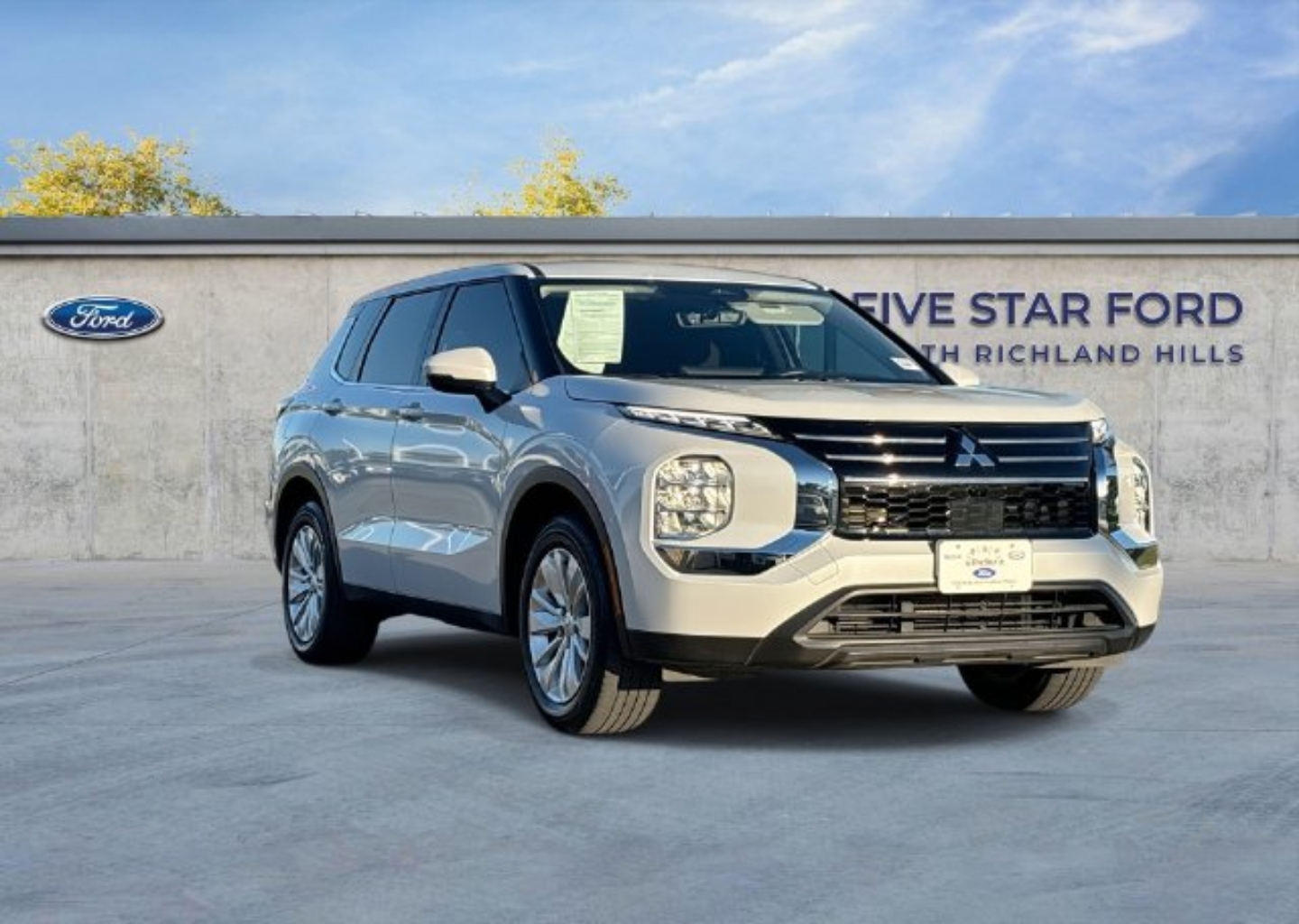 2025 Mitsubishi Outlander