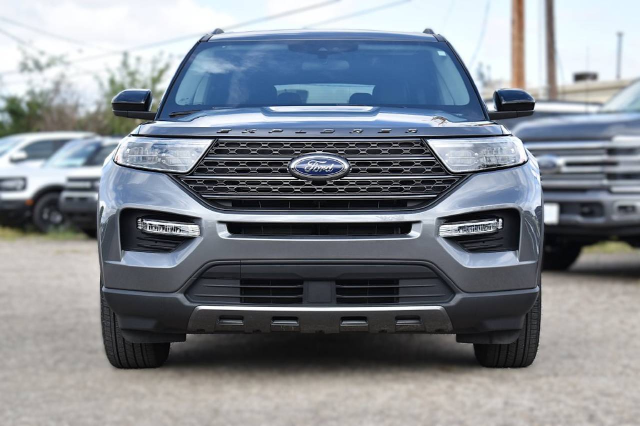 Certified 2024 Ford Explorer XLT with VIN 1FMSK8DH4RGA81795 for sale in Kansas City