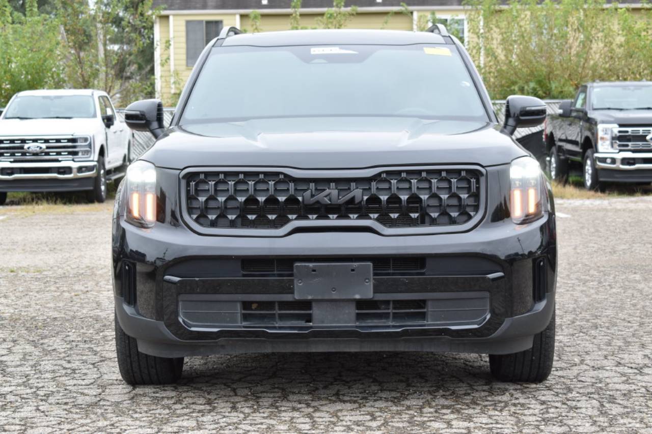 Used 2025 Kia Telluride EX X-Line with VIN 5XYP3DGC0SG641787 for sale in Kansas City