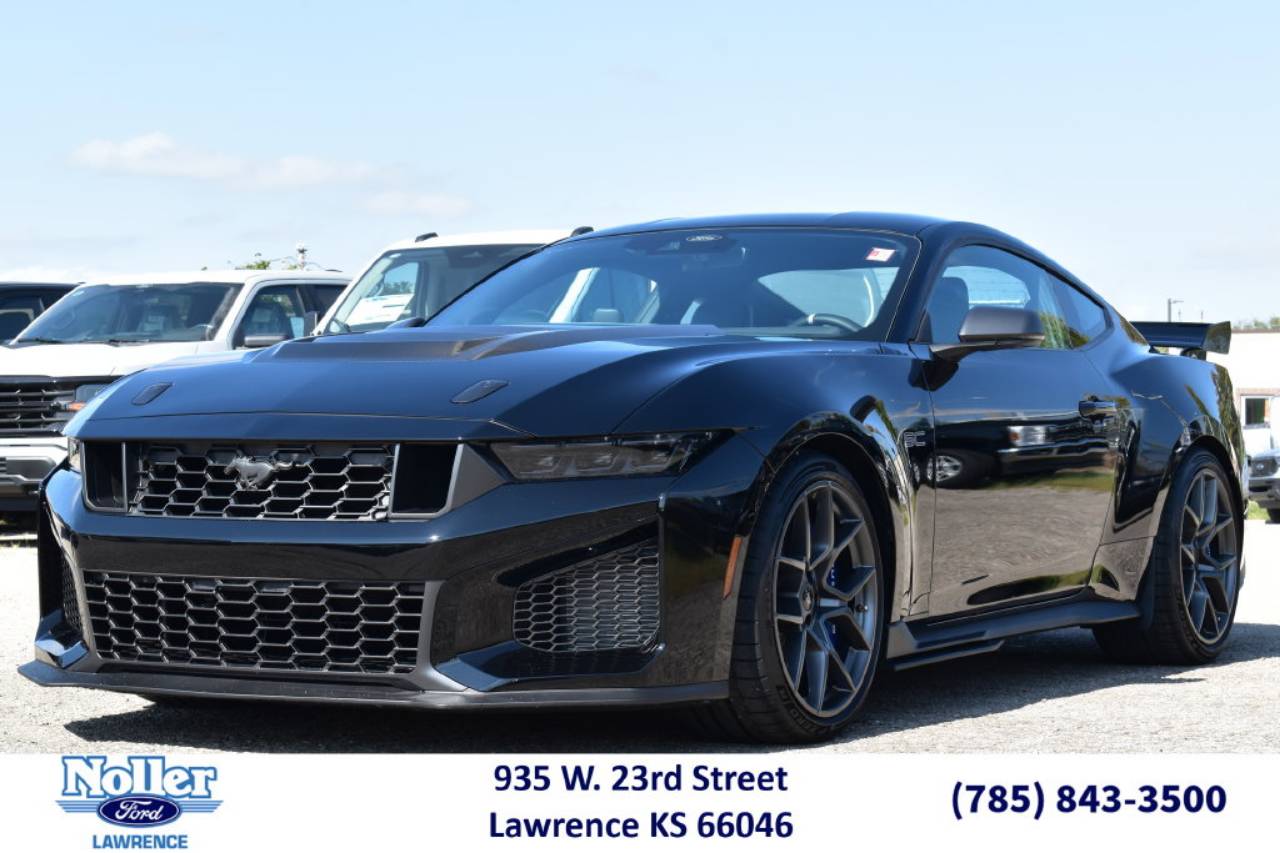 2026 Ford Mustang Dark Horse