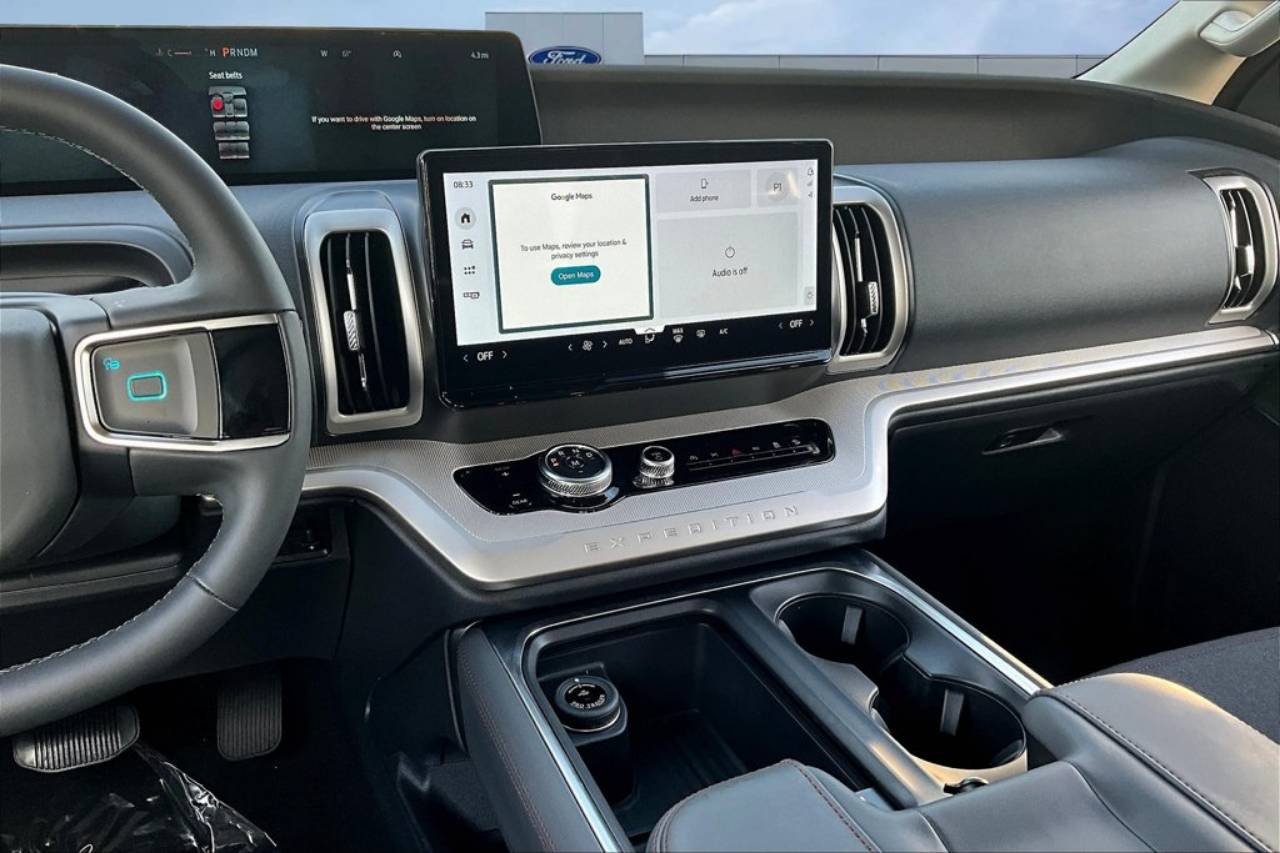2025 Ford Expedition Active - Photo 7