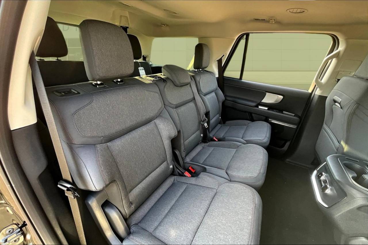 2025 Ford Expedition Active - Photo 11