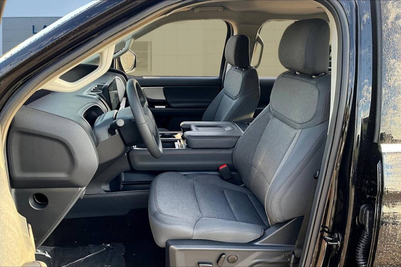 2025 Ford Expedition Active - Photo 26