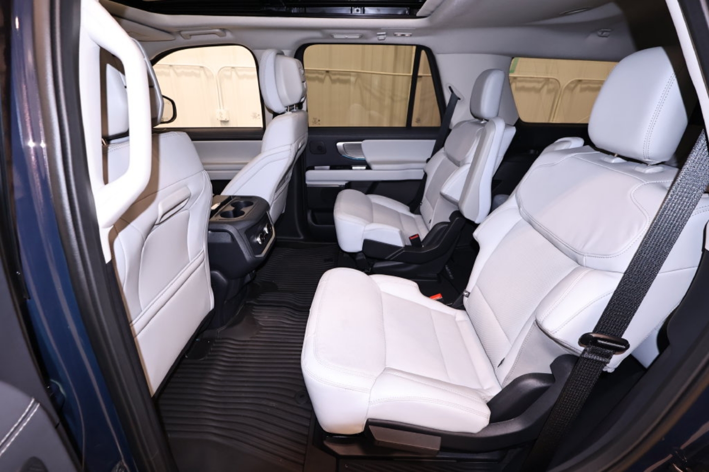 2027 Ford Expedition Platinum - Photo 16