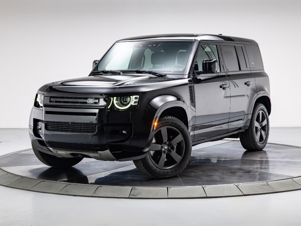 2023 Land Rover Defender 110 V8